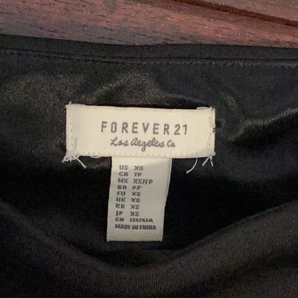 Forever 21 fit and flare scuba fabric mini skirt size xs - Picture 2 of 4